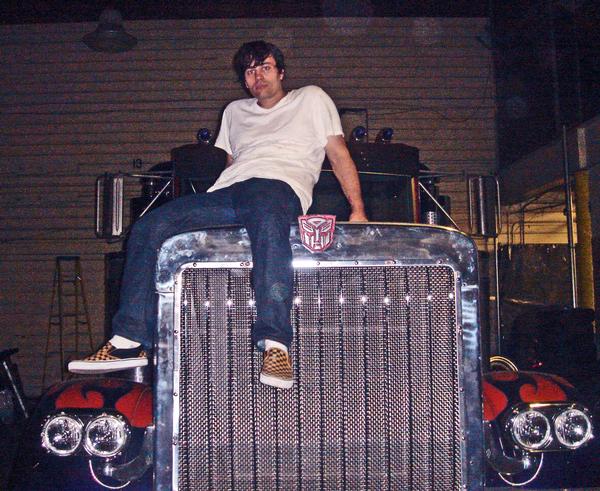 Kid Cudi Working With Cage For "Man On The Moon 2"